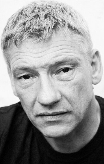 საიმონ არმსტრონგი