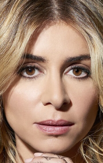 ჯული ზენატი