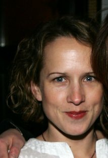 ჯენიფერ დუნდასი