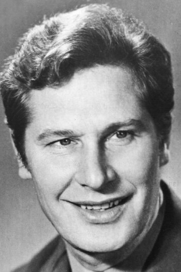 გენადი იუხტინი