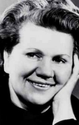 ნინა საზონოვა