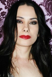 ნაომი უოტსი