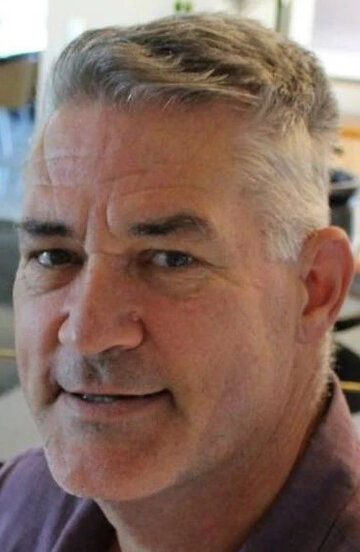 გრეჰემ რეველი