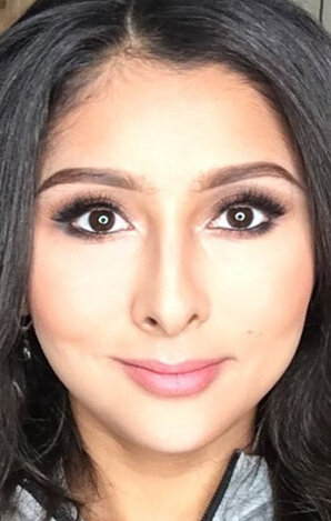 აინურ ილიასოვა