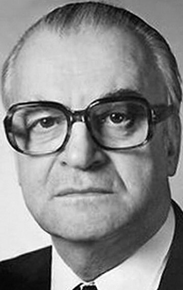 ერვინ კნაუსმულერი